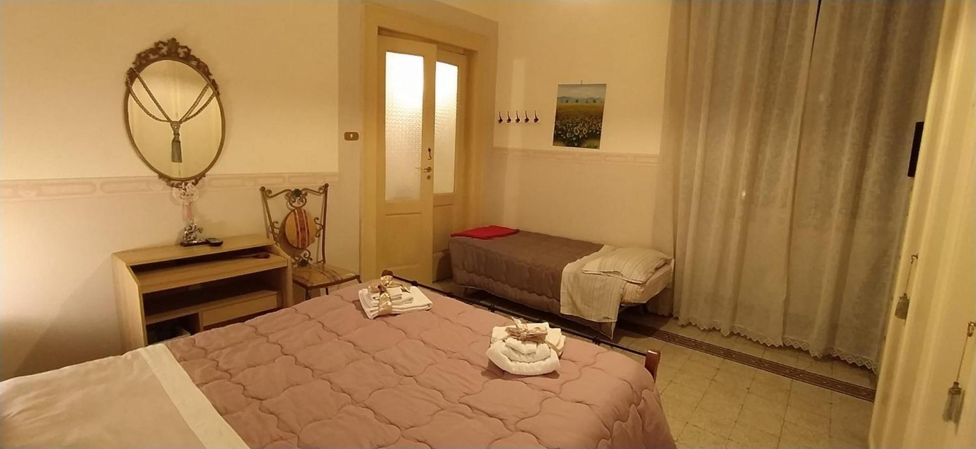 Casa Lillina A Toledo , Near Piazza Del Plebiscito Apartamento Nápoles Exterior foto