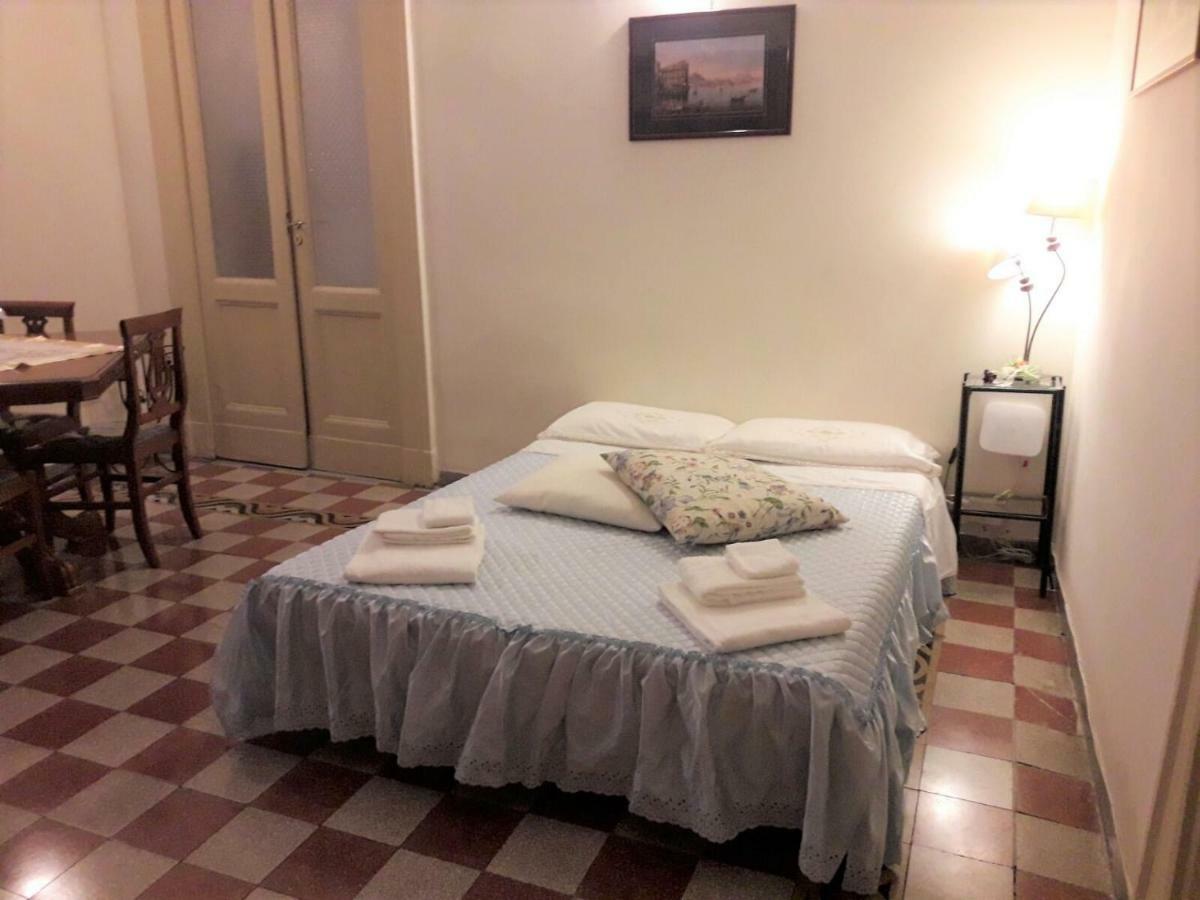 Casa Lillina A Toledo , Near Piazza Del Plebiscito Apartamento Nápoles Exterior foto