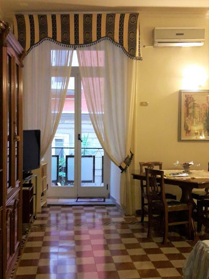 Casa Lillina A Toledo , Near Piazza Del Plebiscito Apartamento Nápoles Exterior foto